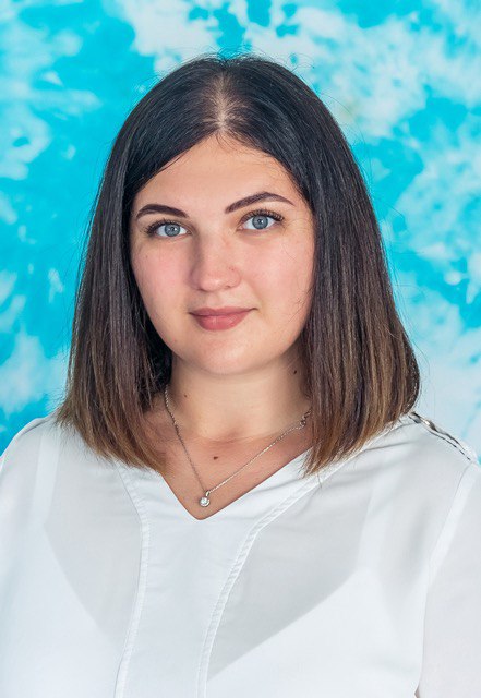 Хмара Евгения Сергеевна.